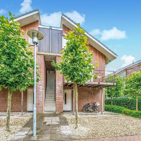 3 Bedroom Cozy In *