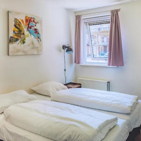 3 Bedroom Cozy In Uitgeest